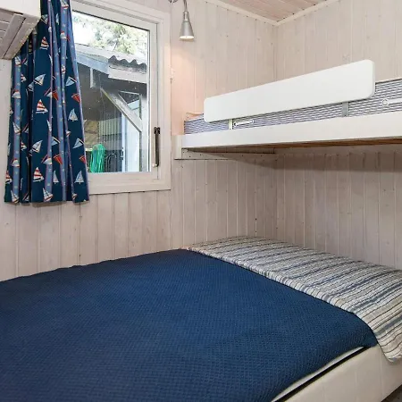 8 Person In Knebel Tatil Evi