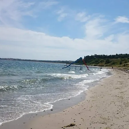 8 Person In Knebel *